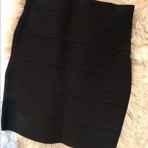 BCBGMAXAZRIA Black Bodycon Mini Skirt Size Small